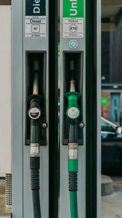 A B7 pump label on a European fuel dispenser: up to 7% biodiesel